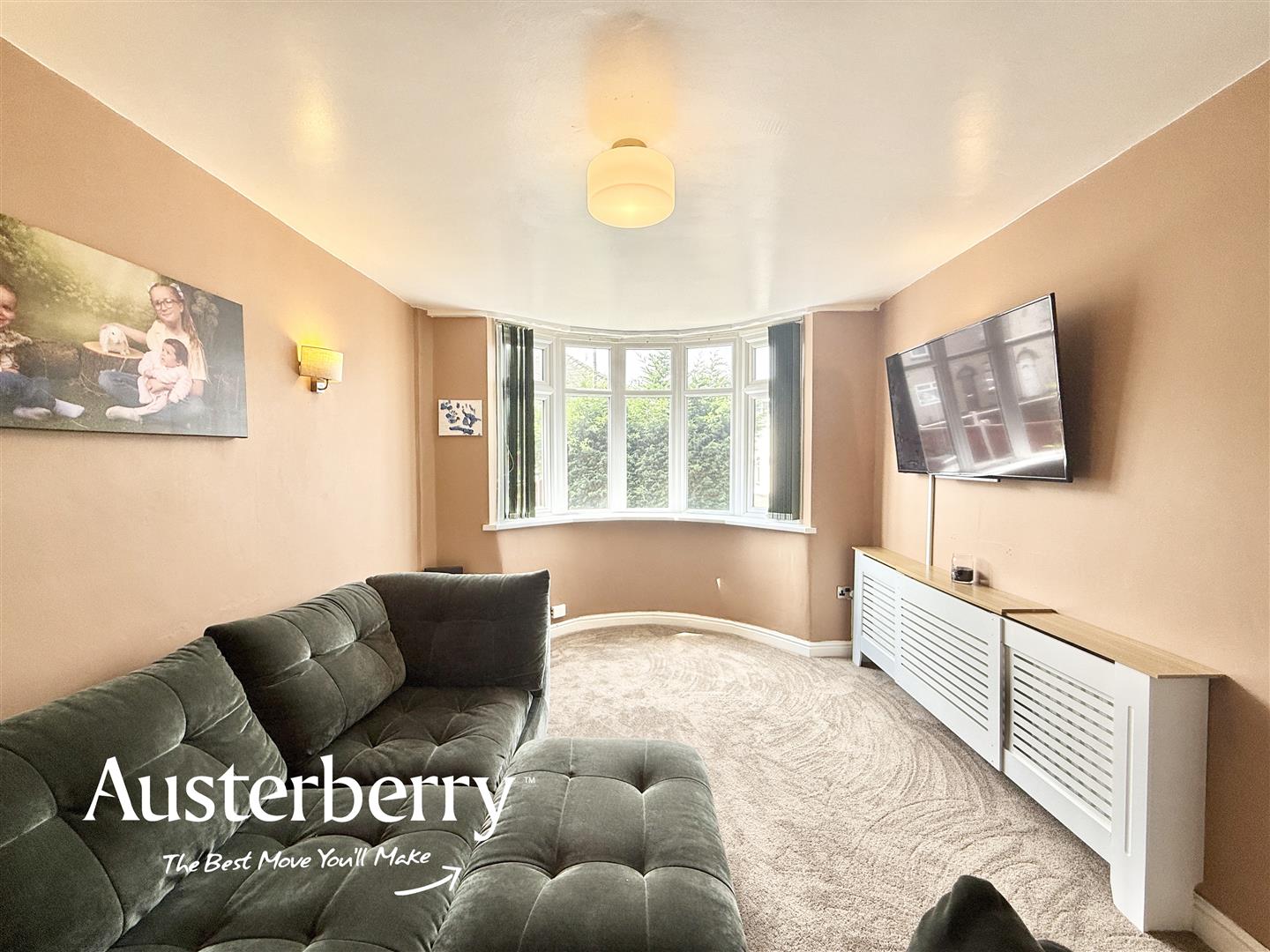 4 bed property in Whieldon Road, Stoke-On-Trent